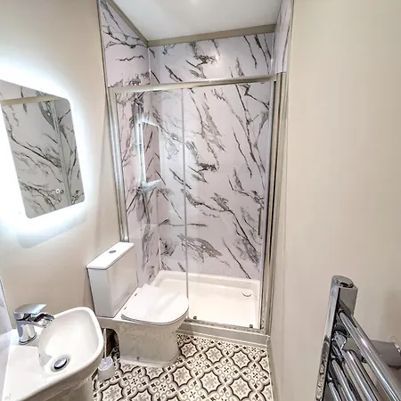 Apartmán 6 Bed Corporate House - 12 Pendennis Park Bristol